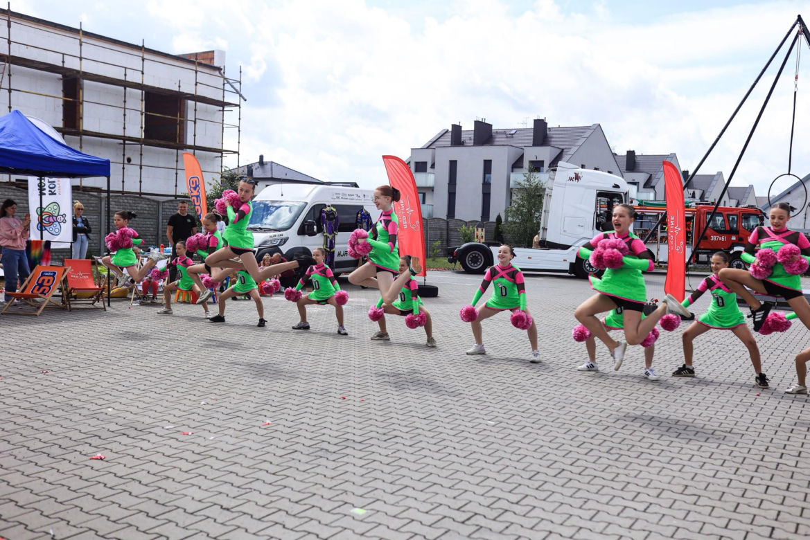 Trwa Ultramaraton Wsparcia i piknik rodzinny w Lesznie