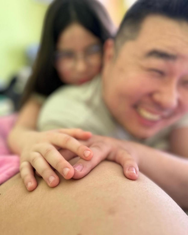 Bilguun Ariunbaatar i Kamila Rolak będą rodzicami