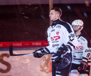 Hokej z Gwiazdami w Tychach dla WOŚP. Na lodowisku gwiezdna konstelacja