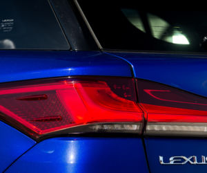Lexus CT 200h F Sport 1.8 Hybrid 136 KM