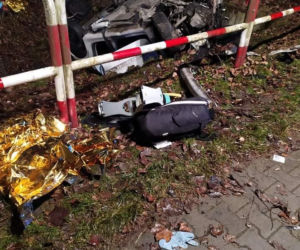 Tylmanowa. Dwie osoby zginęły w makabrycznym wypadku. Dziecko trafiło do szpitala