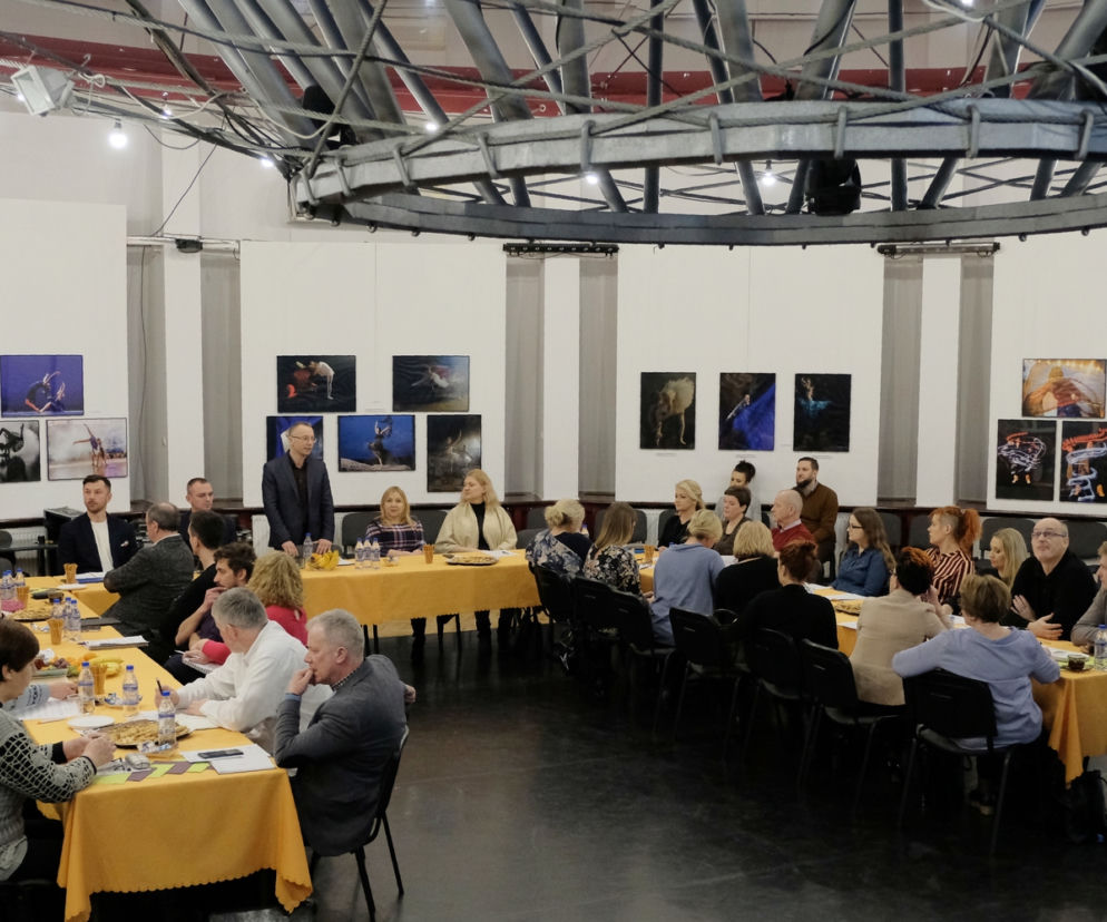 Podlaska Oktawa Kultur 2019. Prezentacja zespołów, które wezmą udział w tegorocznym festiwalu. To taka namiastka egzotycznych wakacji w naszym Korycinie
