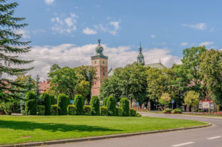 To jedno z najpiękniejszych miast Małopolski. W średniowieczu było wsią, w której mieszkali zakonnicy z Jerozolimy