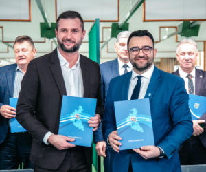 Powiat rzeszowski i łańcucki z porozumieniem o wsparciu w kryzysach. Chodzi o sprzęt, logistykę i ewakuację