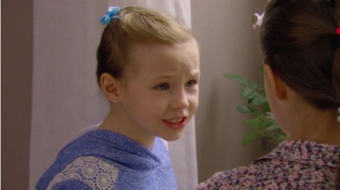 O mnie się nie martw 2 sezon odc. 12. Helenka (Maja Kwaśny), Oliwka (Oliwia Dąbrowska)