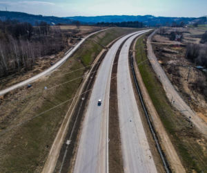 Najwyższa estakada w Polsce powstaje na S19 Babica Jawornik. Na plac budowy prowadzą serpentyny