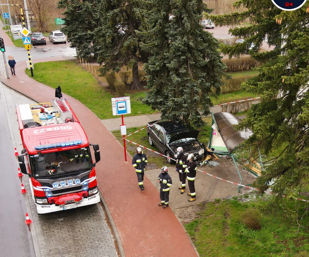 27 latek wpadł w przystanek