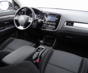 Mitsubishi Outlander 2.2 DID 6AT 4WD Intense Plus