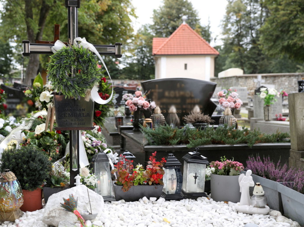 Tak wygląda grób Mariana Zembali pół roku po jego śmierci 