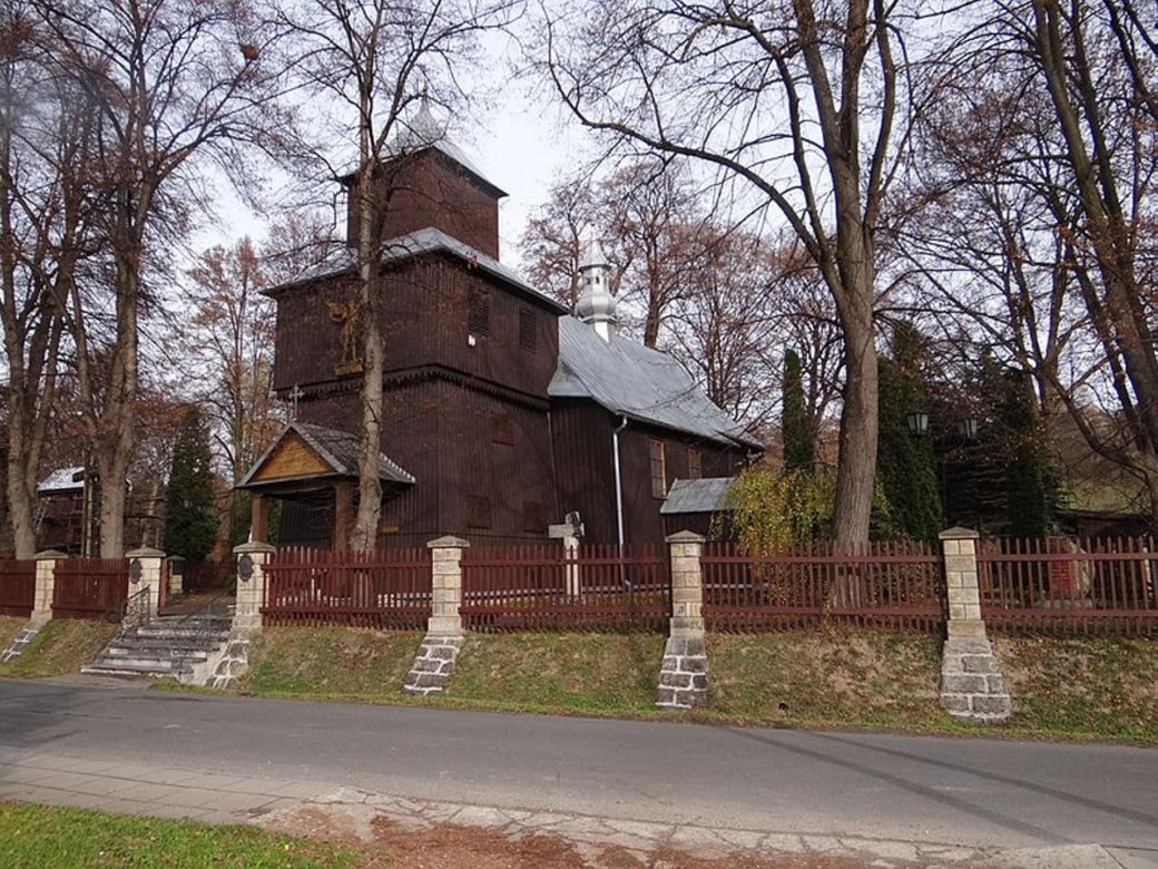 Złota – wieś, która już nazwą zaprasza do odwiedzin