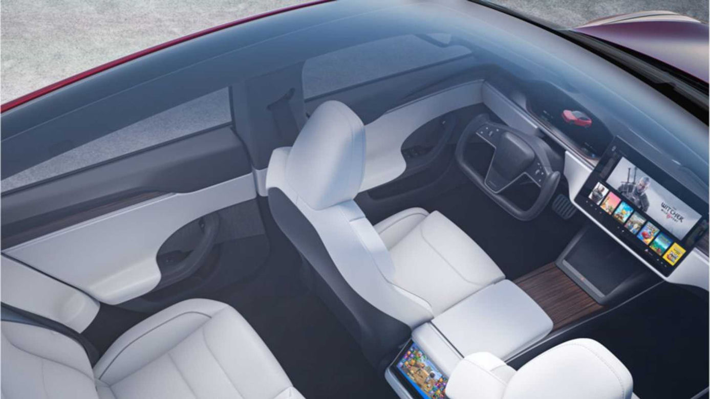 Tesla Model S lifting 2021