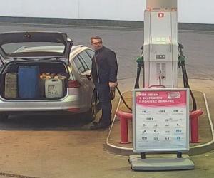 Policja poszukuje złodzieja paliwa