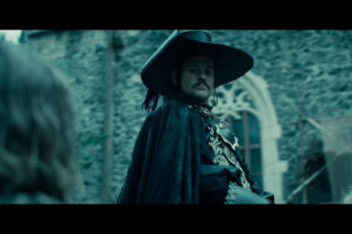 W filmie Macieja Kawulskiego wciela się w głównego antagonistę.