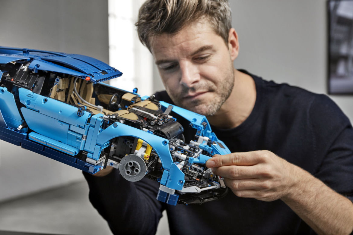 Bugatti Chiron z klocków LEGO