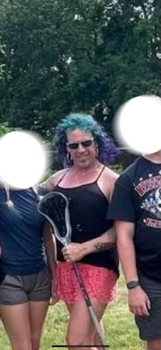 Rodzinna masakra na lodowisku! Dwie ofiary, troje rannych