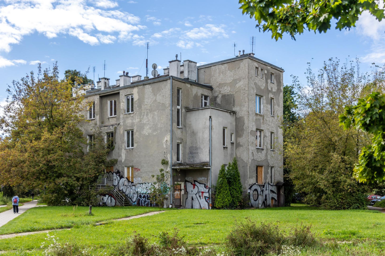 Kamienica przy ul. Żwirki i Wigury 41 w Warszawie