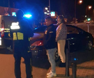 Pijany uczył piją jeździć samochodem. Drogowa demolka w Falenicy