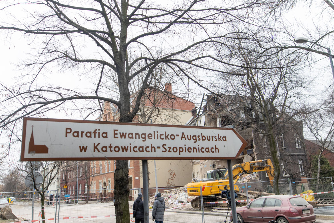 Wybuch kamienicy w Katowicach. Wciąż poszukiwane są zwierzęta. "Proszę ludzie, znajdźcie je!"