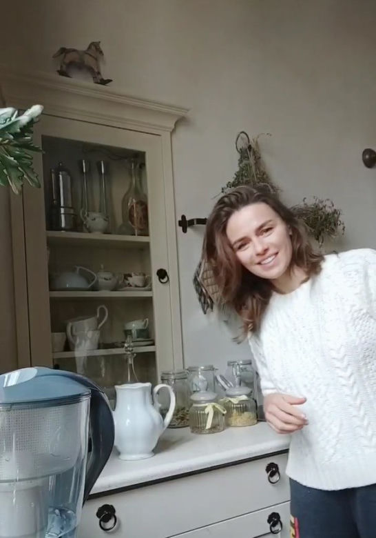 Natasza Urbańska i Janusz Józefowicz zaszyli się w swojej posiadłości