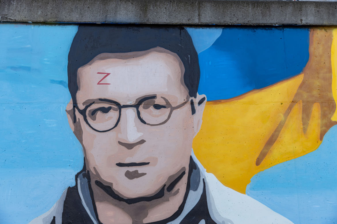 Putin był Voldemortem, a Zełenski jest Harrym Potterem! Antywojenny mural w Poznaniu