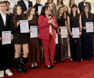 Zakończenie roku szkolnego maturzystów II LO w Starachowicach. Wyjątkowa uroczystość w obiektywie