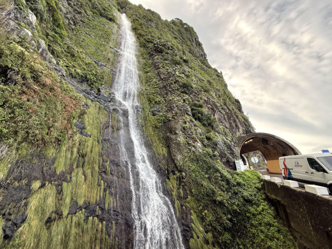 Madera. Wodospad w Sao Vicente