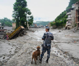 Horror w Nepalu. Odnaleziono zwłoki 270 osób. 1300 zaginionych!