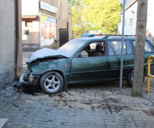 Pijana kobieta wiozła dwójkę dzieci do szkoły