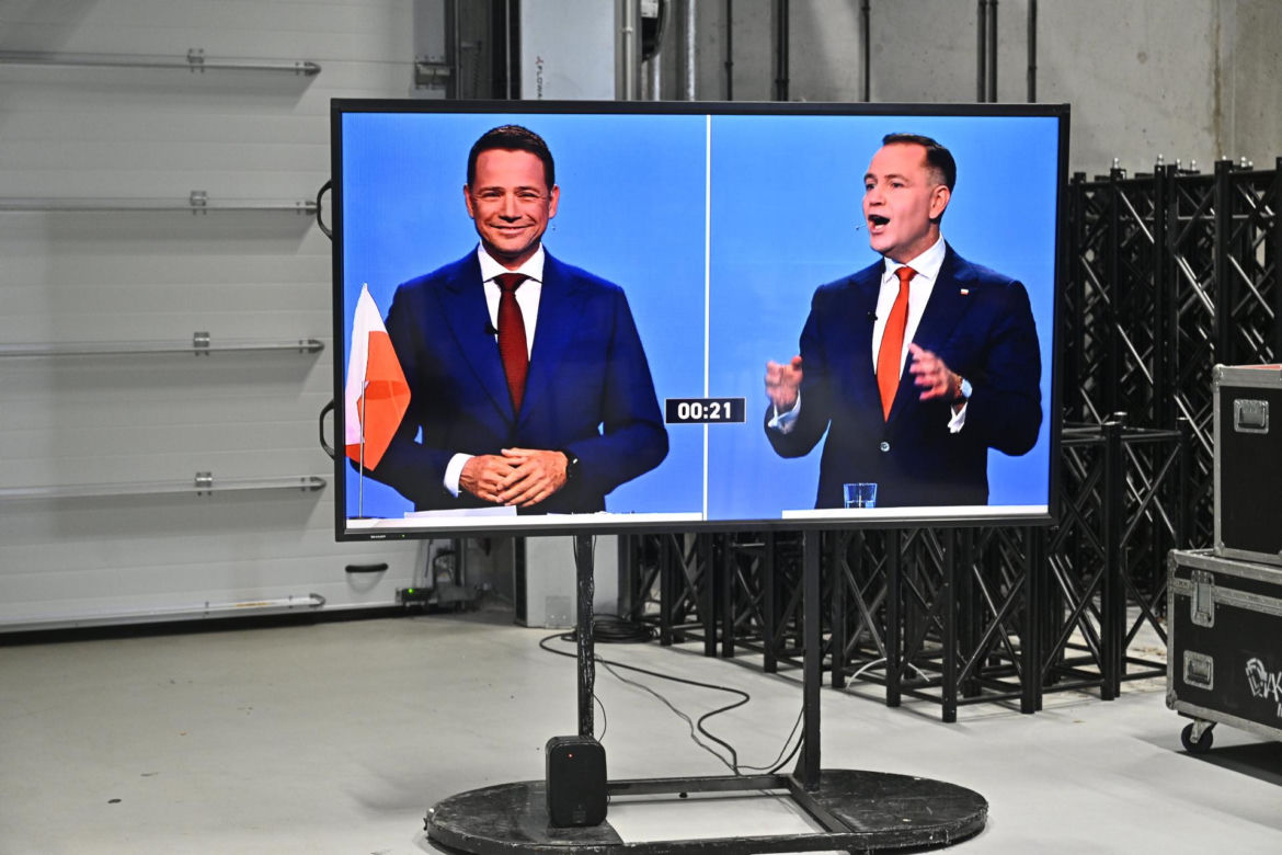 Karol Nawrocki przyjechał do TVP. Symboliczny gest i mocne wsparcie z zaplecza