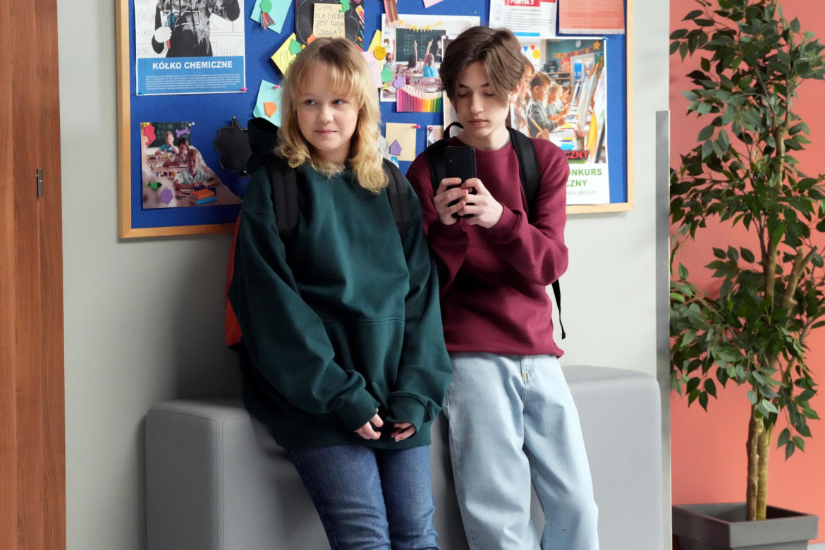 Barwy szczęścia, odc. 3227. Emilka (Jessica Frankiewicz), Emil (Artem Malszczuk)