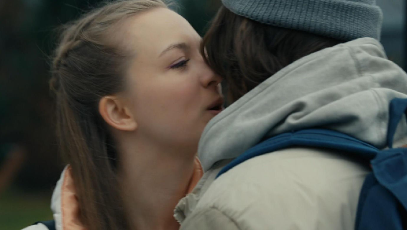 Barwy szczęścia, odcinek 3171. Ewelina (Amelia Listwoń), Romeo (Jacek Tyszkiewicz)