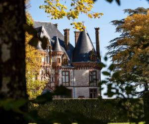 Co naprawdę dzieje się w zamku Zdrajców? Mamy zdjęcia zza kulis hitu TVN!