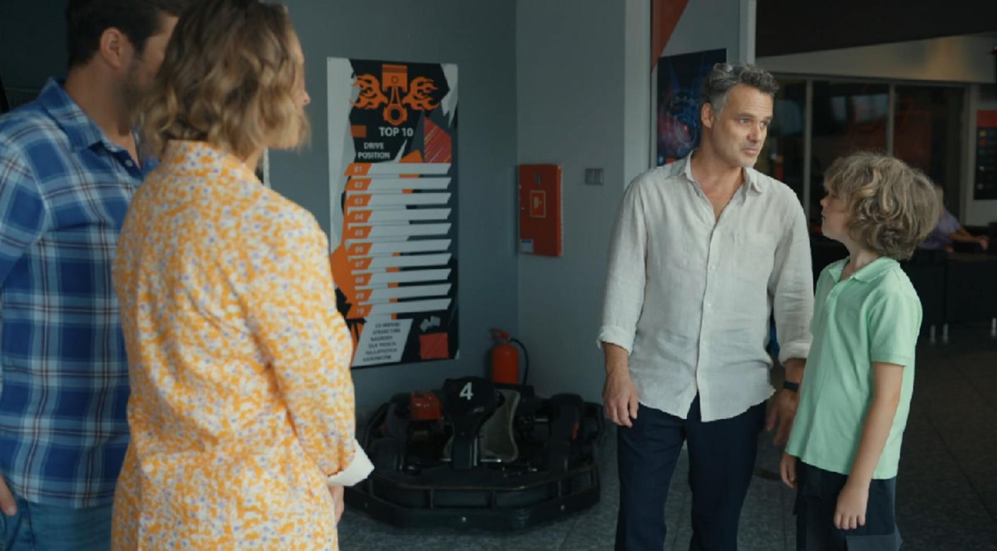 Barwy szczęścia. Damian (Michał Lesień), Beata (Anita Jancia-Prokopowicz), Karol (Jan Wieczorkowski), Grześ (Noah Culbreth)