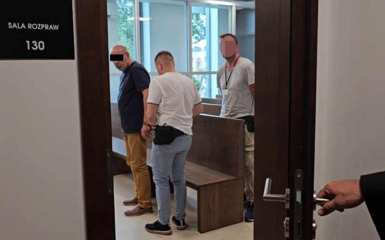 Teść chciał zabić zięcia! Znany polityk usłyszał zarzuty 