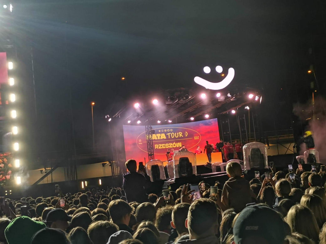 Mata pozamiatał w Rzeszowie. Tysiące fanów śpiewało na koncercie rapera [ZDJECIA, WIDEO]