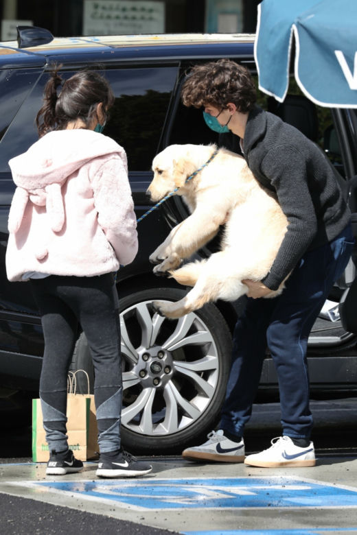 Shawn Mendes i Camila Cabello z Tarzanem