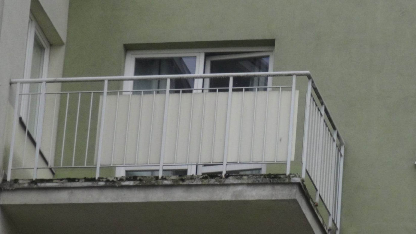 Pilna akcja na Targówku. Spadł z wielkiej wysokości. Tragiczne wieści
