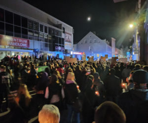 Ostrów przeciw wyrokowi TK