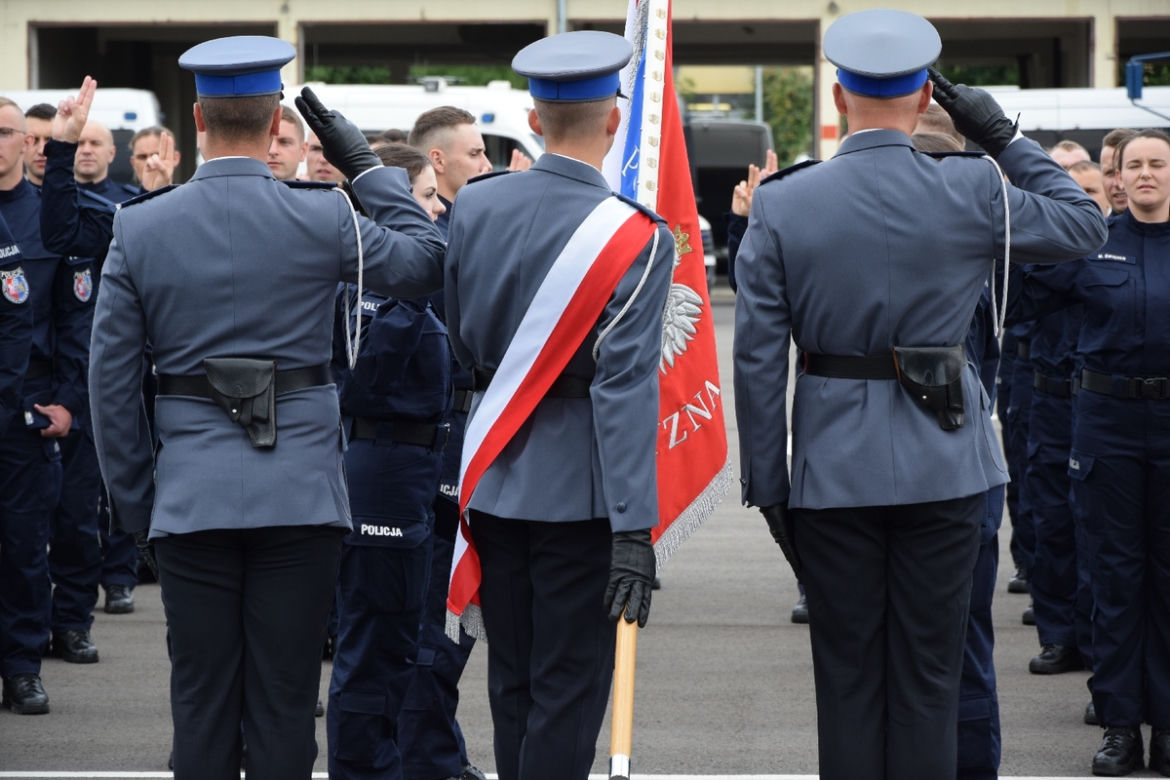 Nowi funkcjonariusze policji na Podkarpaciu [GALERIA]