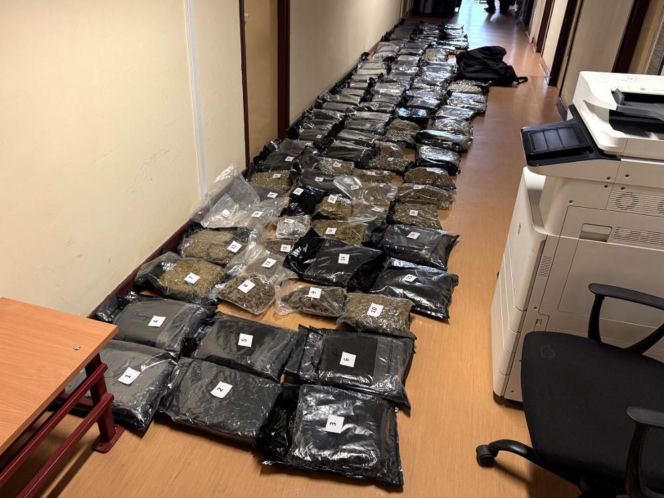 Wielki boss kiboli złapany na gorącym uczynku! Policjanci zabezpieczyli narkotyki warte 10 mln złotych!