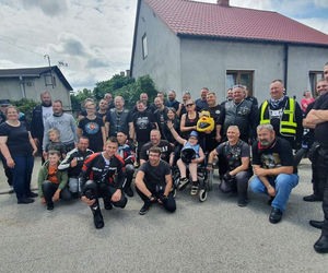 Gabryś przeszedł 17 operacji, tylko na twarzy i dłoniach nie ma blizn. Jego pają jest pomoc innym!