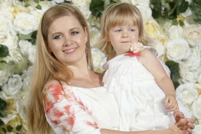Anna Powierza i jej córka Helenka