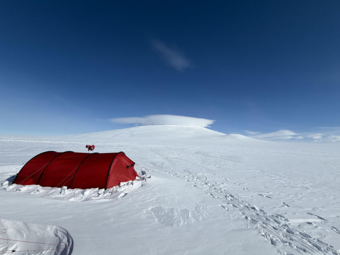 Siedlczanin Kryspin Mitura ukończył Koronę Ziemi oraz Koronę Wulkanów Ziemi w rozszerzonym wariancie „Double Seven Summits”!