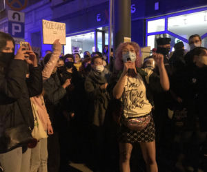 Protest kobiet w Katowicach. Tłumy strajkują przeciwko zakazowi aborcji