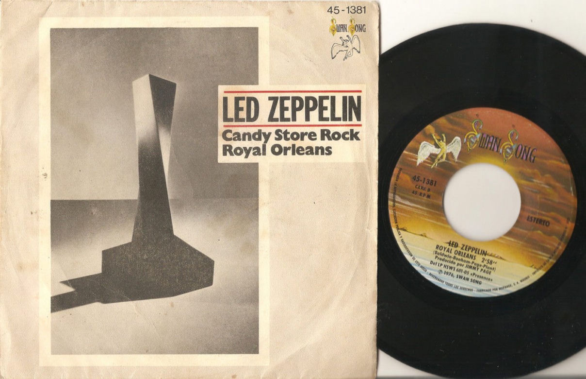 Pomnik Bitwy Warszawskiej i statuetka Led Zeppelin