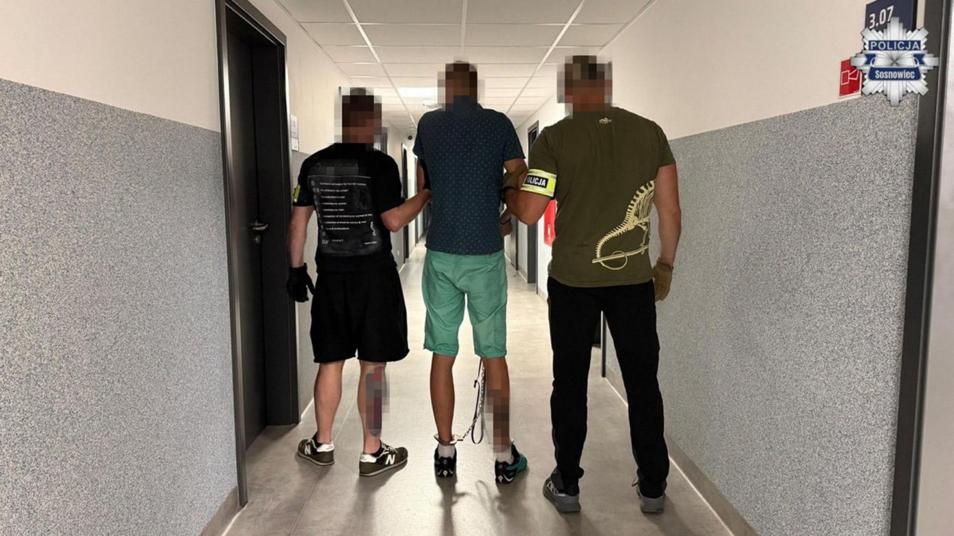 Brutalnie zakatował swoja matkę