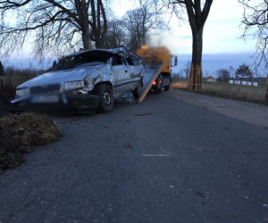 Tragiczny wypadek na drodze Barczewko/Biedowo. Nie żyją DWIE MŁODE osoby [ZDJĘCIA]