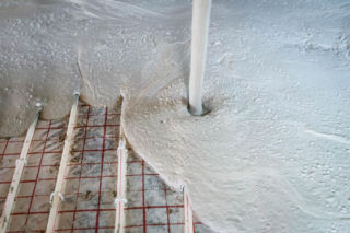 Wylewka samopoziomująca. Podkład anhydrytowy najlepszy dla ogrzewania podłogowego. Wszystko, co trzeba na ten temat wiedzieć