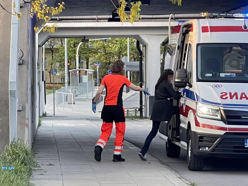 Dramat na Pradze. 12-latka wpadła pod pociąg, jej matka była pijana