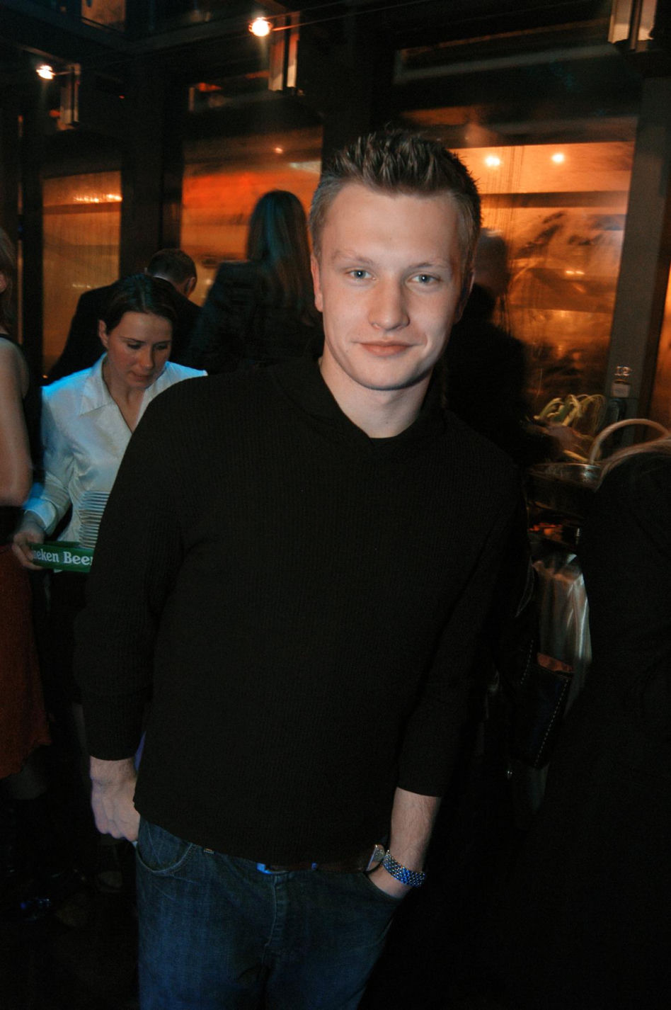 Od nastolatka z "Na Wspólnej" do eleganckiego mężczyzny. Tak zmieniał się Jakub Wesołowski